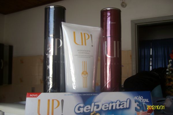 PROMOÇÃO:02 perfumes+01 creme INTENSY e o GEL DENTAL DE BRIN